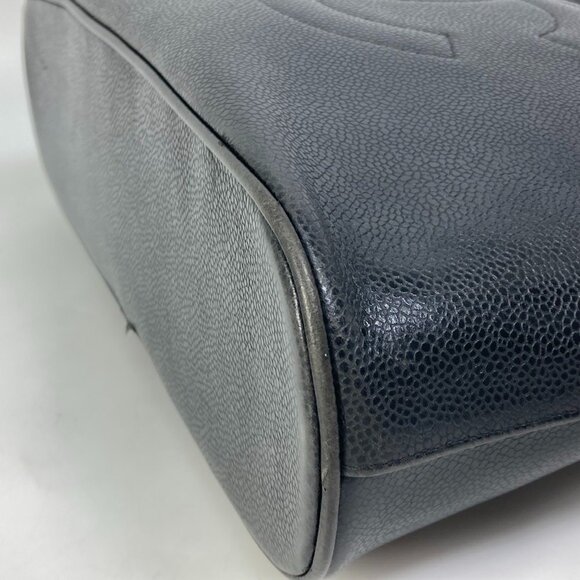 CHANEL Black Shoulder Bag - Picture 5 of 12